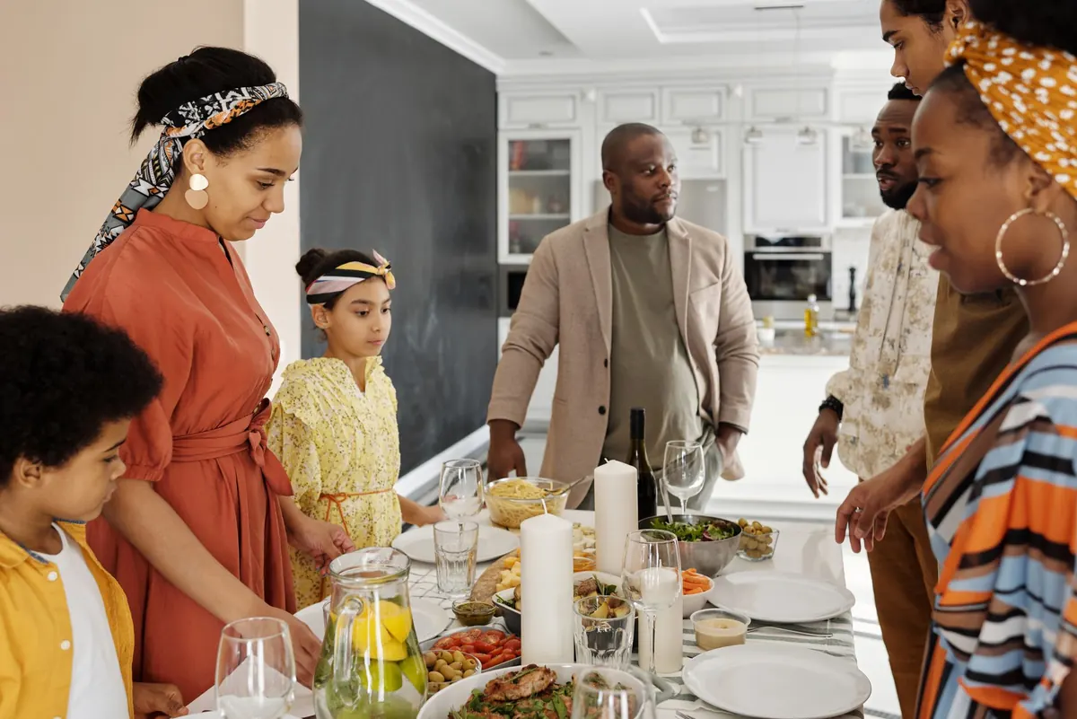 Checklist: Hosting a Civil Political Dinner Without Ruining Dessert